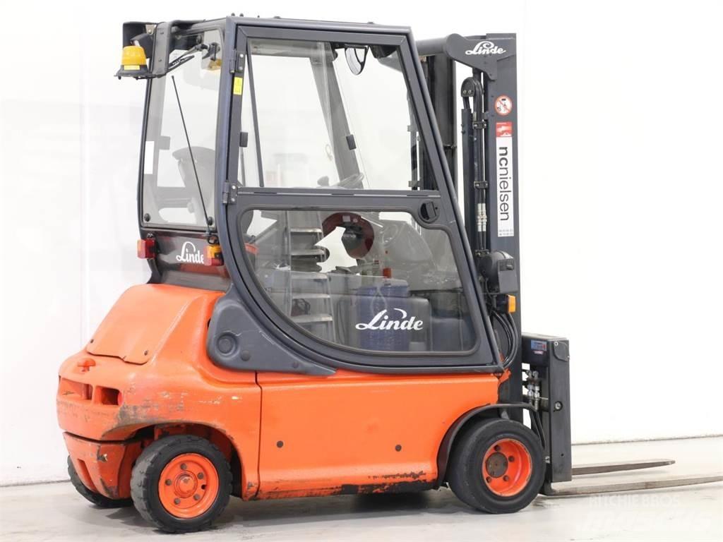 Linde E20P/335-02 전동 지게차