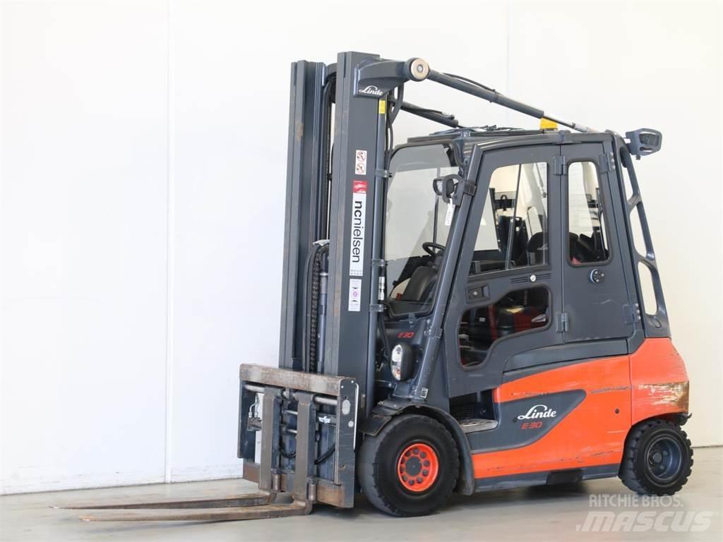Linde E30/387 전동 지게차