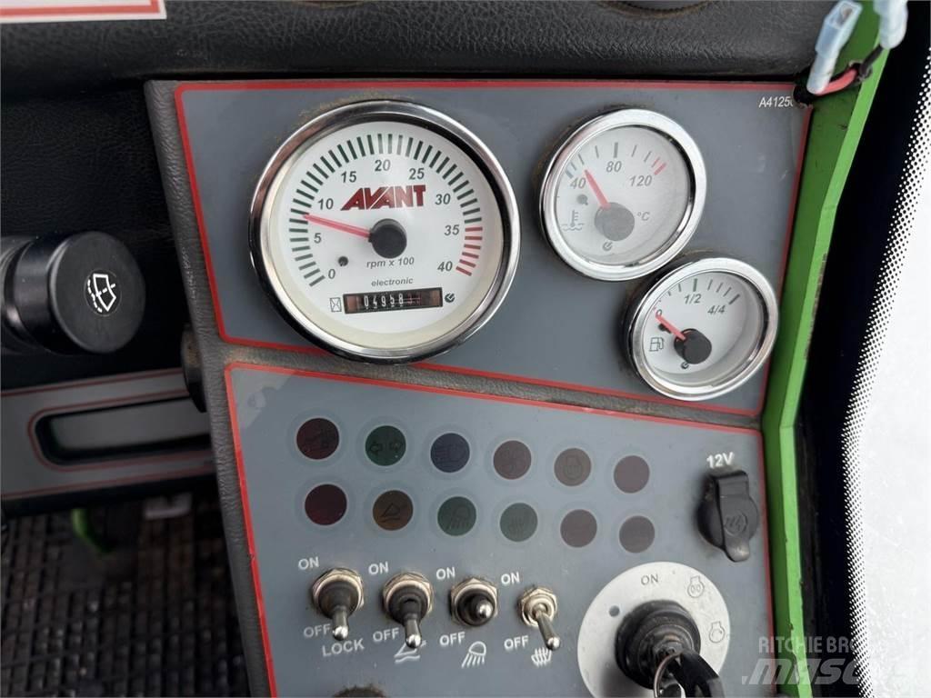 Avant 640 DLX 미니 로더