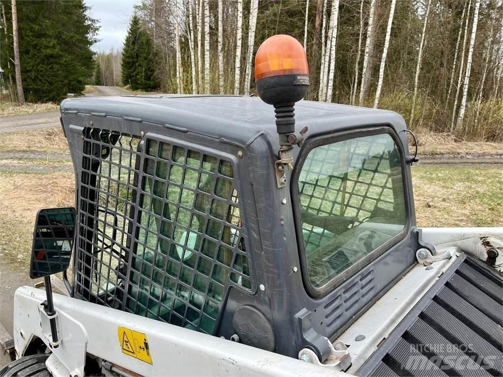 Bobcat S130  스키드로더
