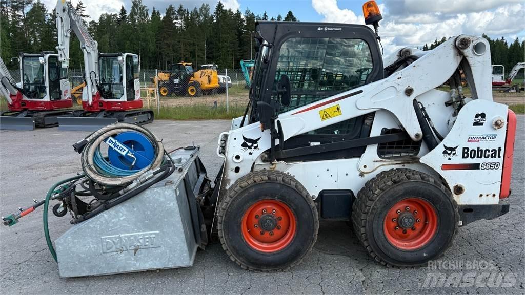 Bobcat S650  스키드로더
