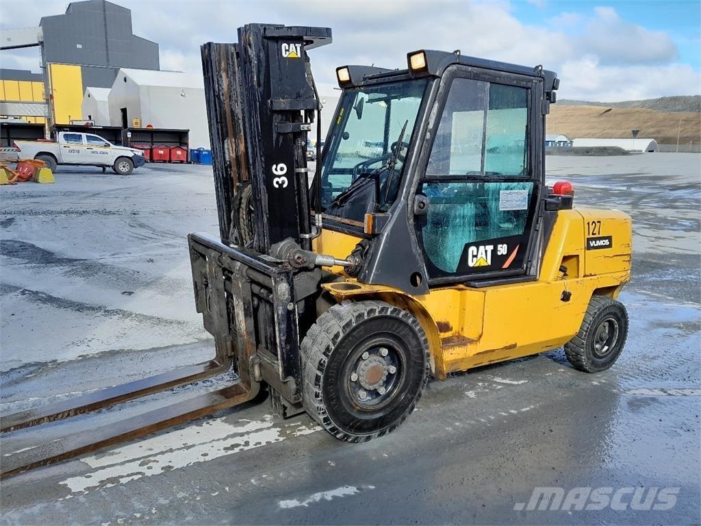 CAT DB50k2 전동 지게차