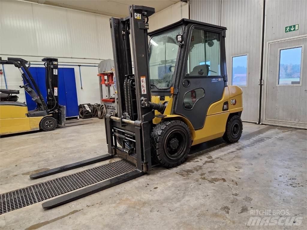 CAT DP35NT 디젤 지게차