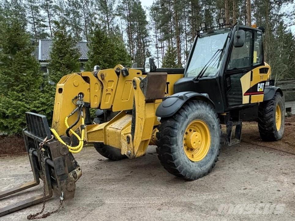 CAT TH 580 B 텔러 핸들러