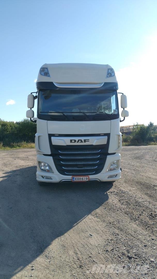 DAF XF 530 훅 리프트 트럭