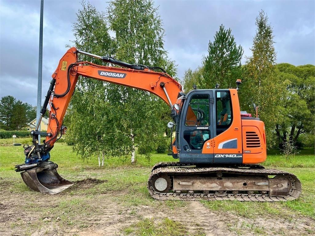 Doosan DX140LC 대형 굴삭기 29톤 이상