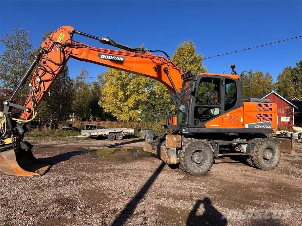 Doosan DX170W-5  휠 굴삭기