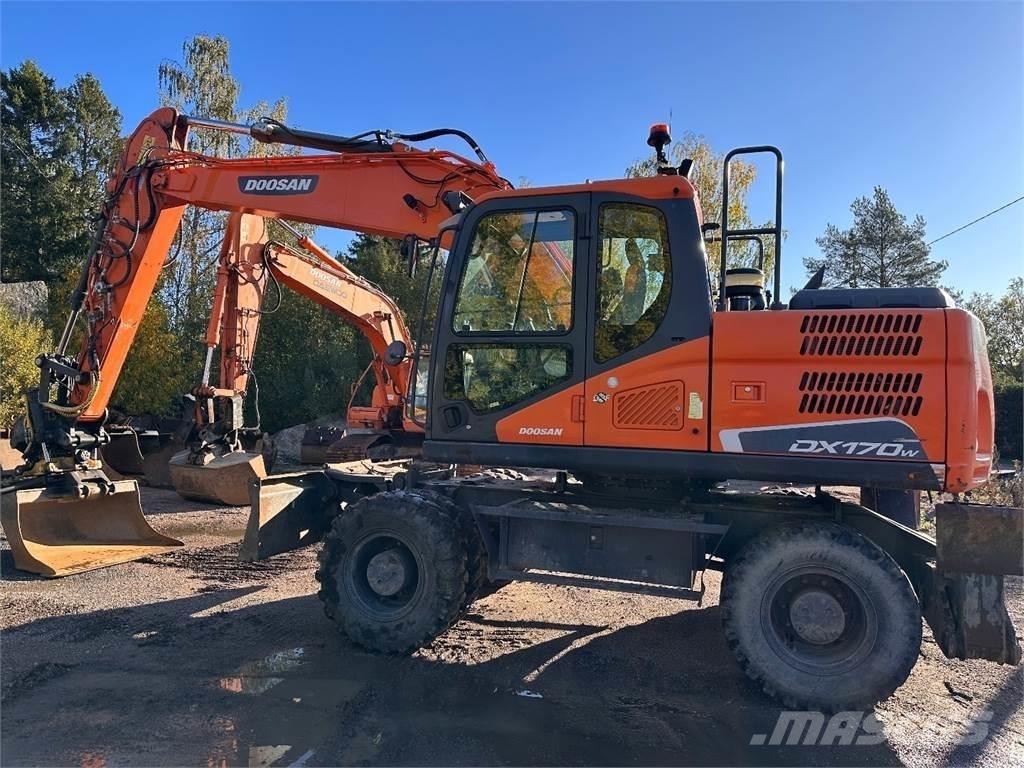 Doosan DX170W-5  휠 굴삭기