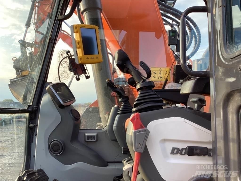Doosan DX235 LCR 대형 굴삭기 29톤 이상
