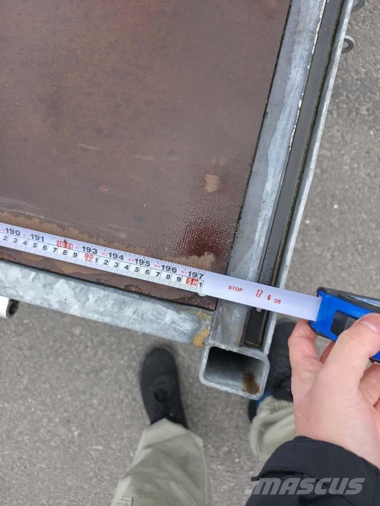 Eduard P4 3000kg 플랫베드/드롭사이드 트레일러