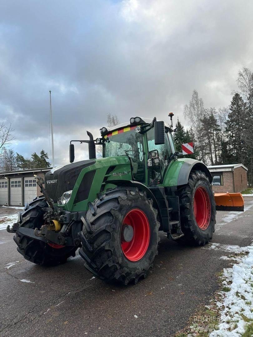 Fendt 828 VARIO 트랙터