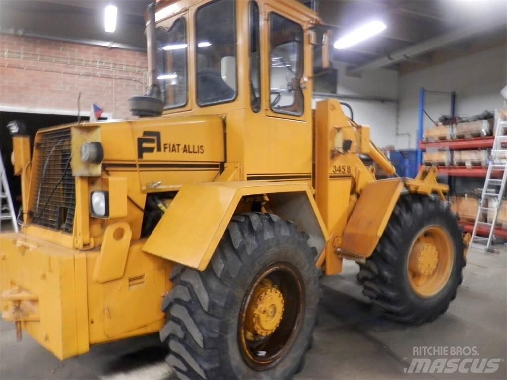Fiat-Allis 345 B  휠로우더