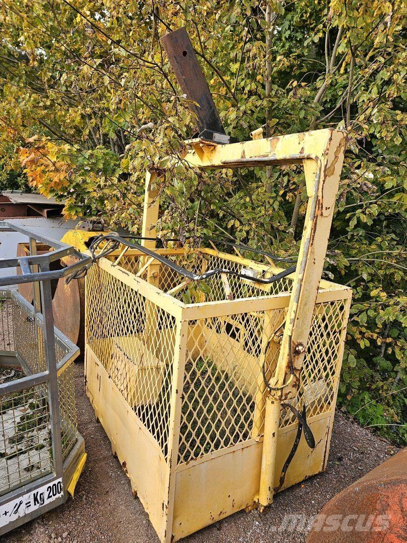  Henkilökori 기타 승강장비