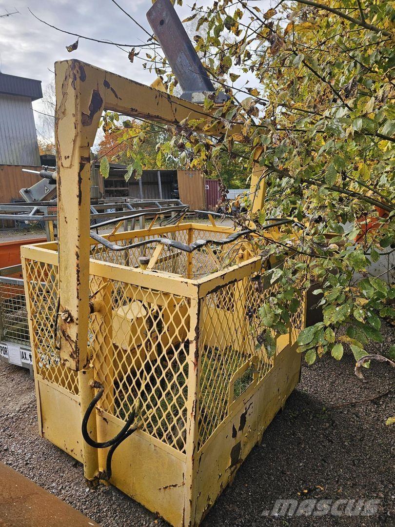  Henkilökori 기타 승강장비