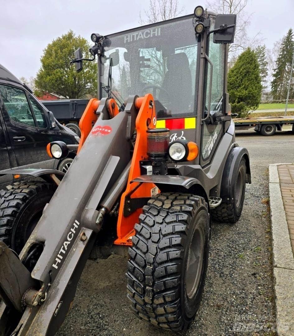 Hitachi ZW75 미니 로더