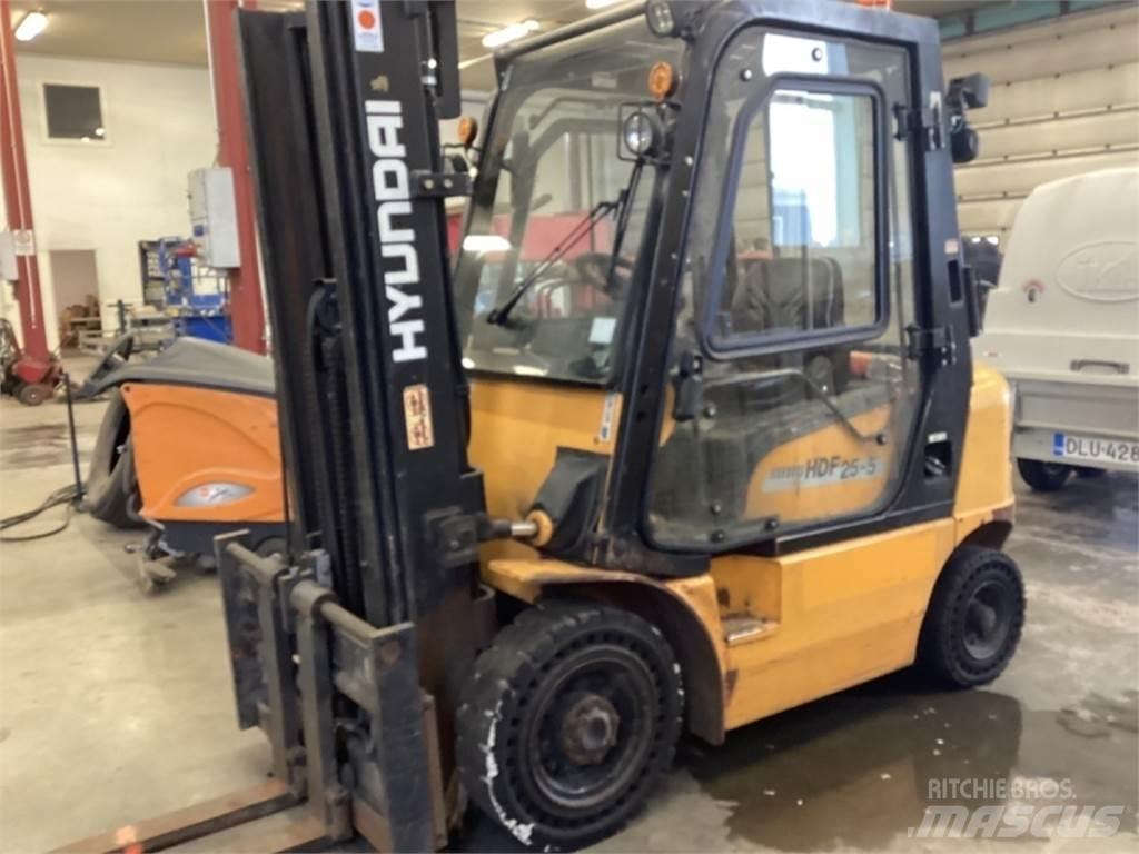 Hyundai HDE 25 E 디젤 지게차