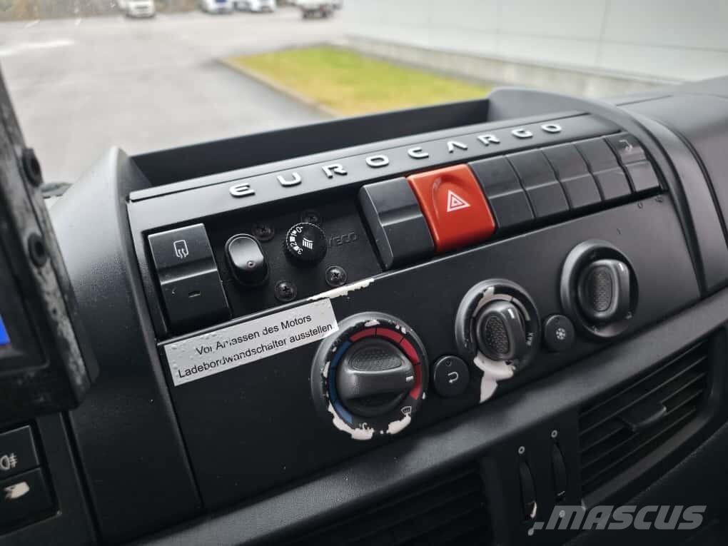 Iveco Eurocargo 탑차 트럭