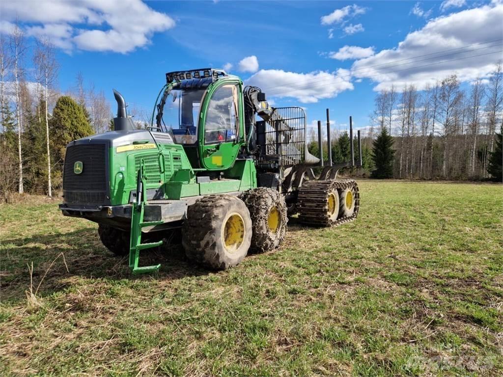 John Deere 1110G 원목 포워더