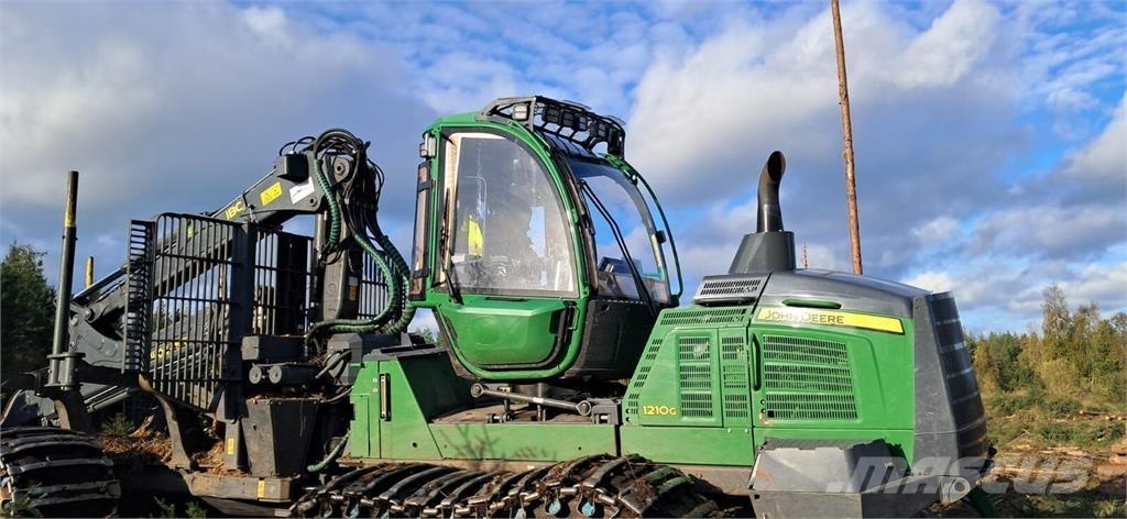 John Deere 1210G 원목 포워더