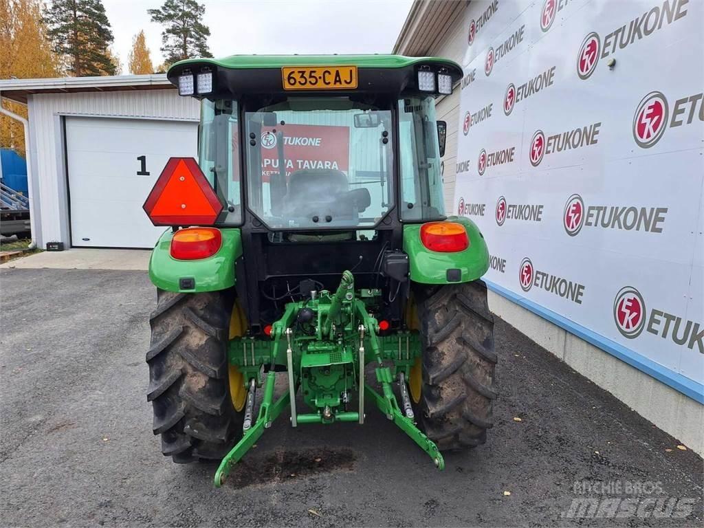 John Deere 5055e 트랙터