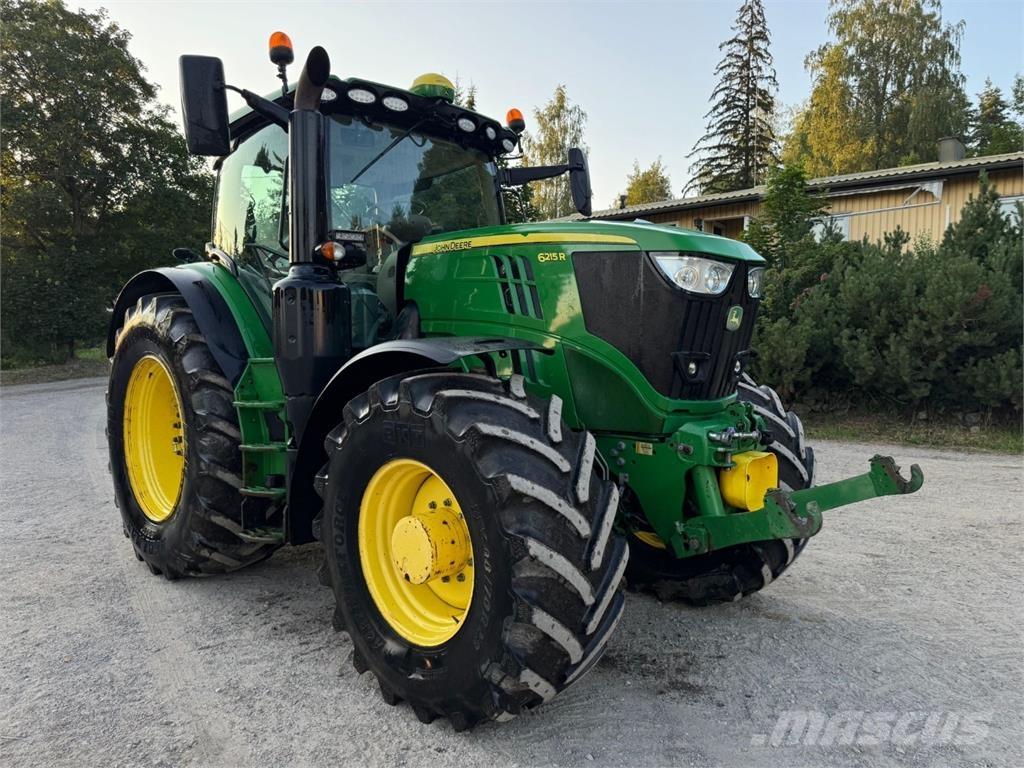 John Deere 6215R 트랙터
