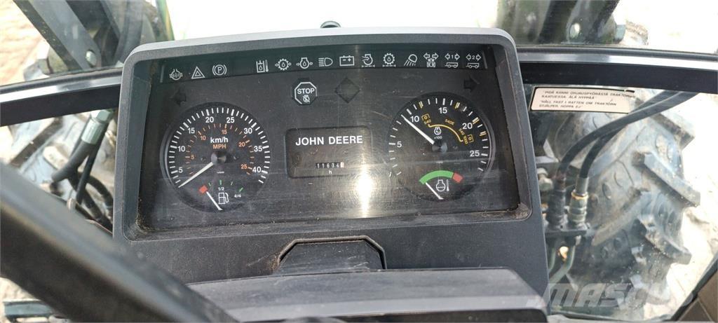 John Deere 6400 트랙터