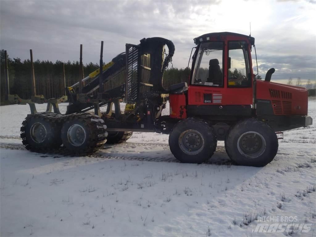 Komatsu 845 원목 포워더