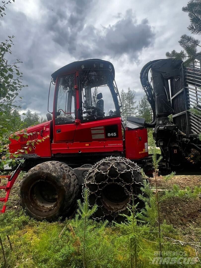 Komatsu 845 원목 포워더
