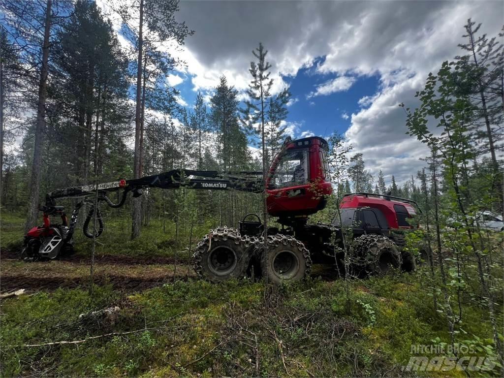 Komatsu 901 XC 원목 하베스터