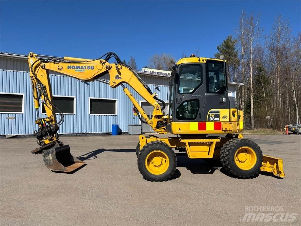 Komatsu PW 98MR-6  휠 굴삭기