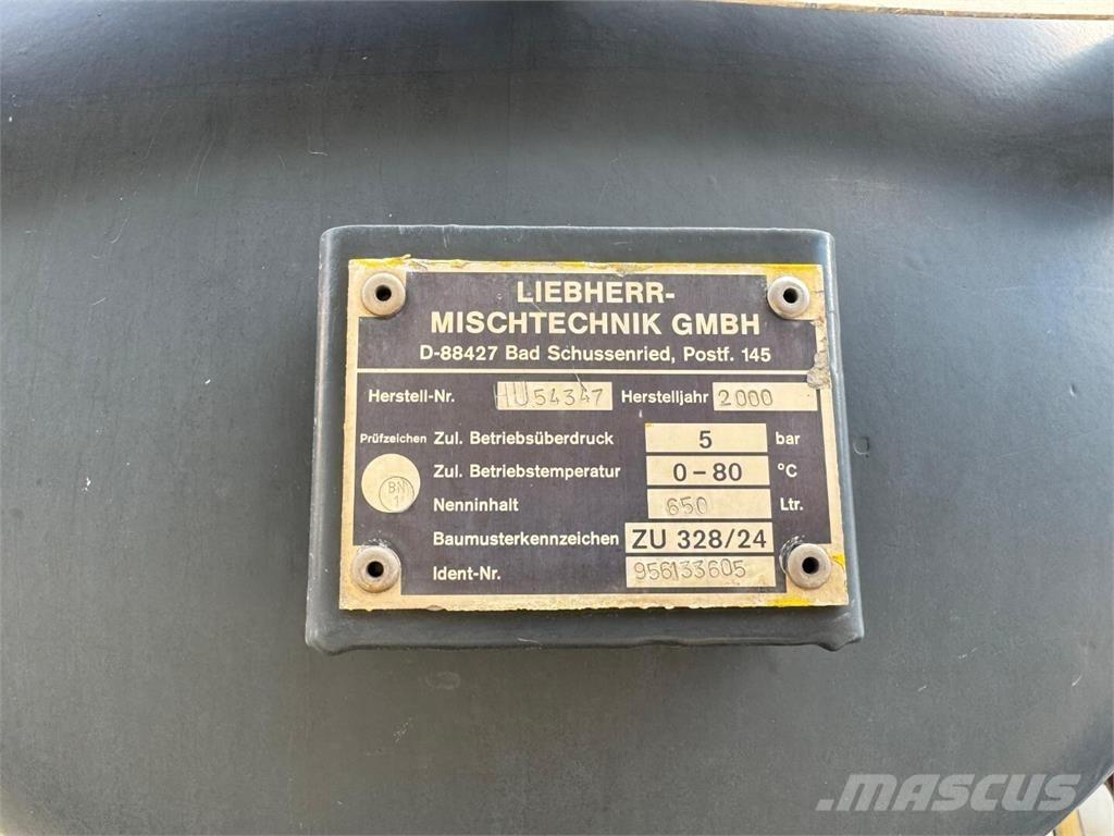 Liebherr 12m3 콘크리트 믹서트럭