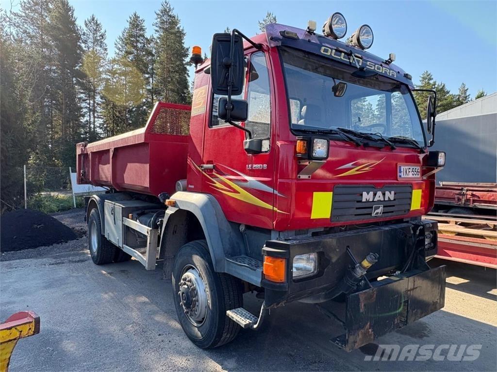 MAN LE 280 B 4x4 기타 트럭