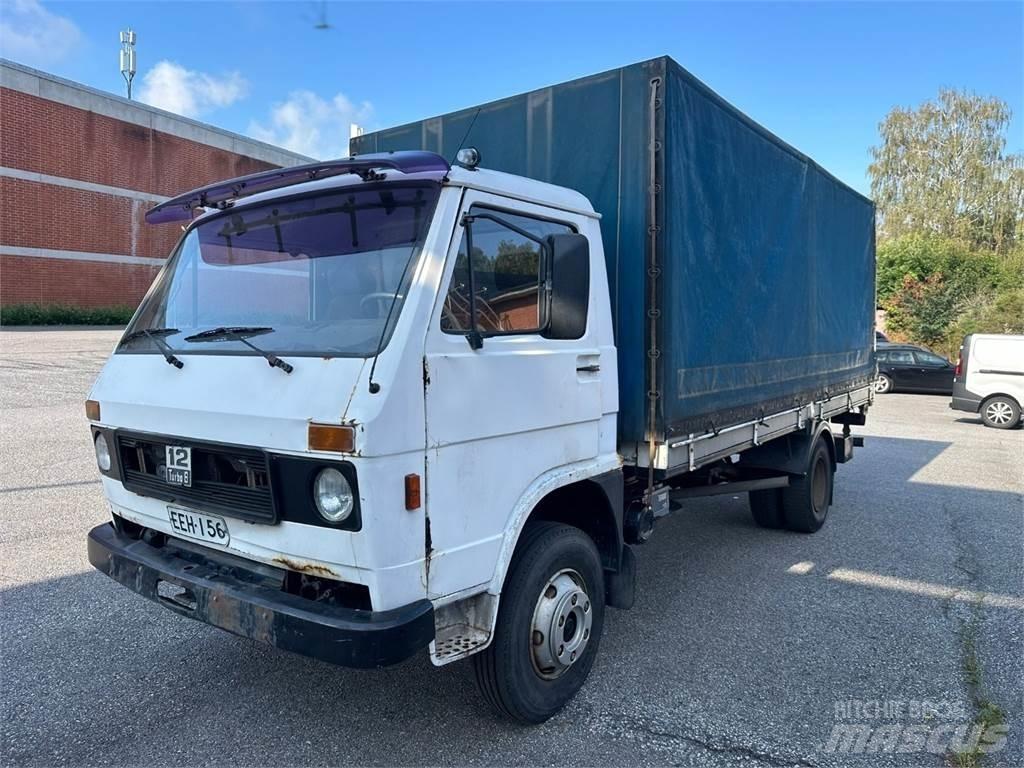 MAN Vw 9.136 커튼사이더 트럭