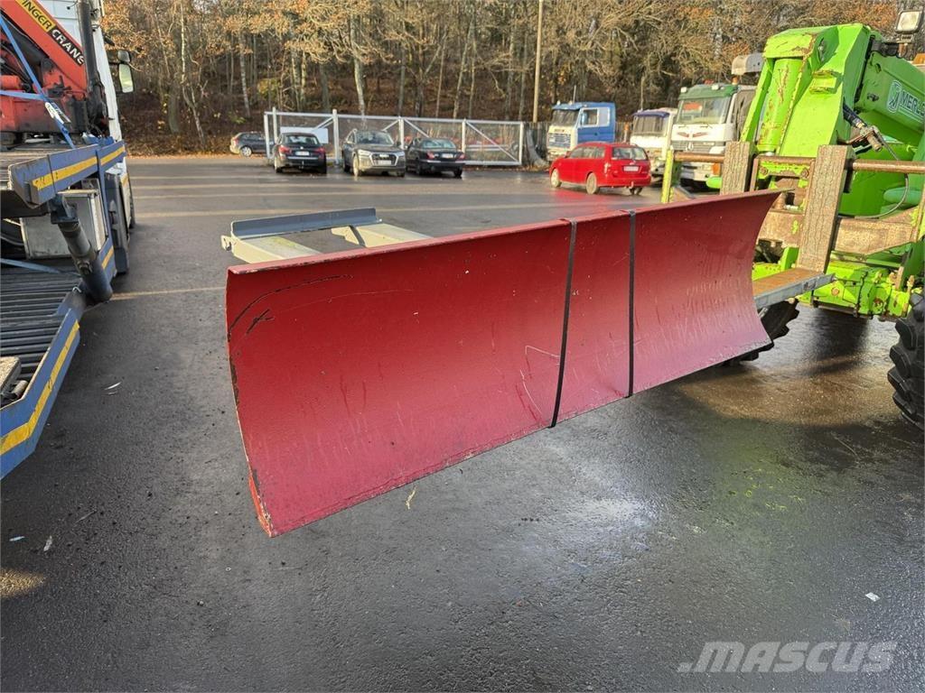 Merlo P 34.7 텔러 핸들러