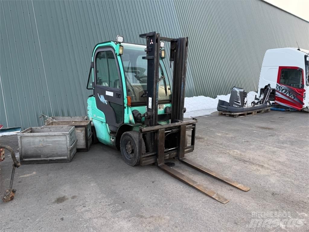 Mitsubishi FD20N 디젤 지게차