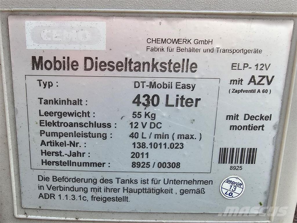  Polttoainesäiliö 탱크