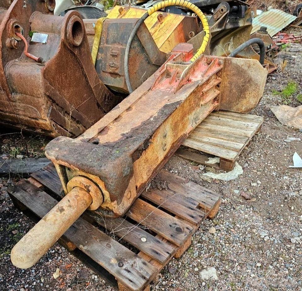 Rammer E64 브레이커