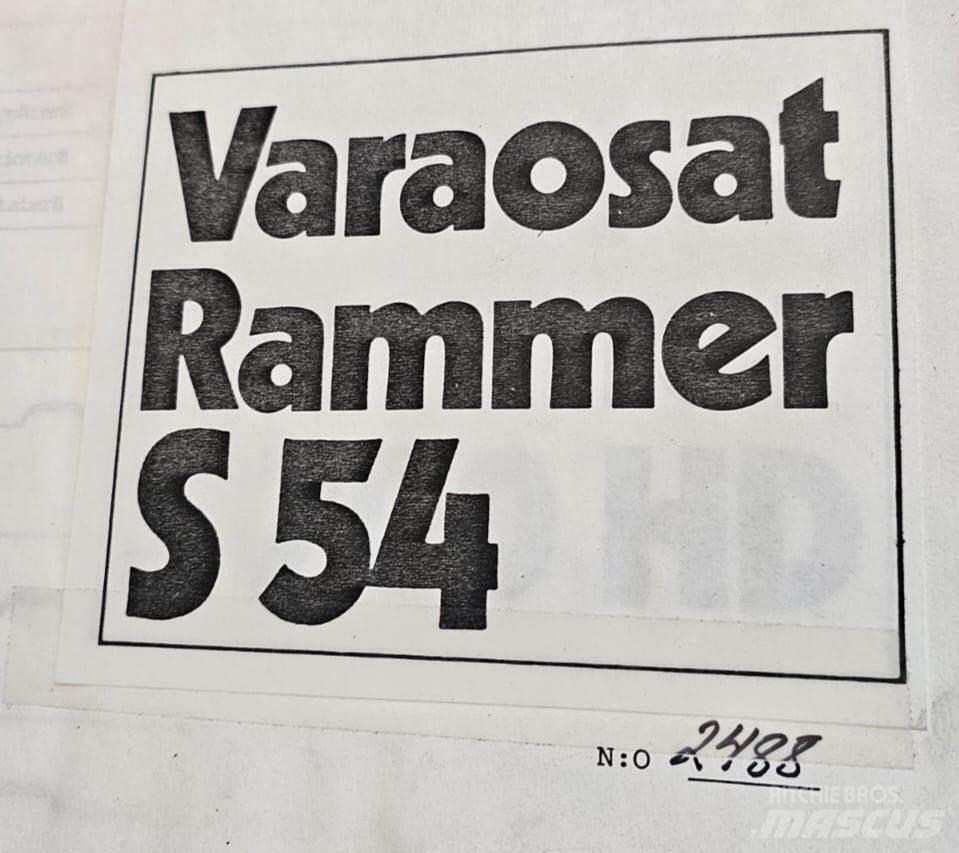 Rammer S54 브레이커