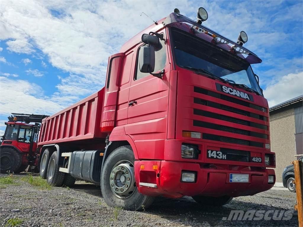 Scania 143H 6X2 덤프 트럭