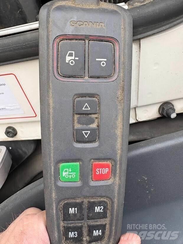 Scania G360 탑차 트럭