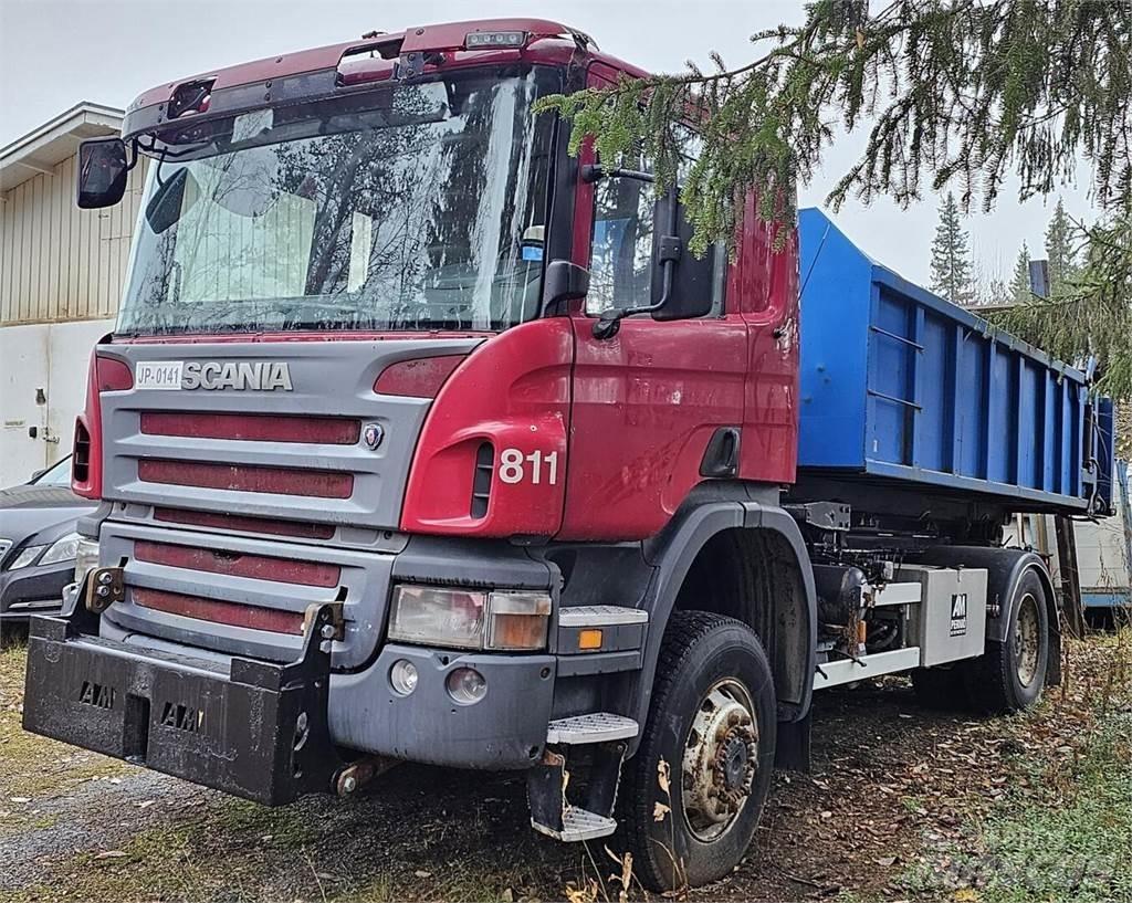 Scania P340 4x4 훅 리프트 트럭