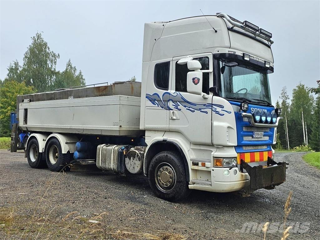 Scania R560 6x2 시립/다목적 차량