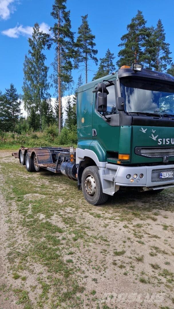 Sisu E12M 차량 수송차