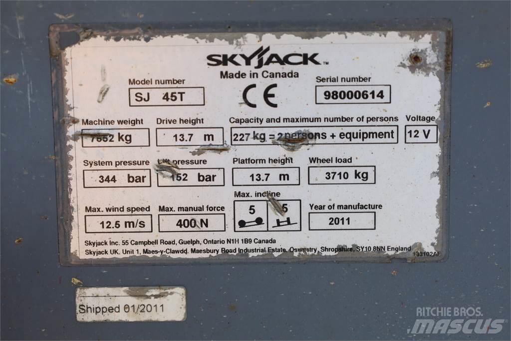 SkyJack SJ 45T 인원/화물 앨리베이터