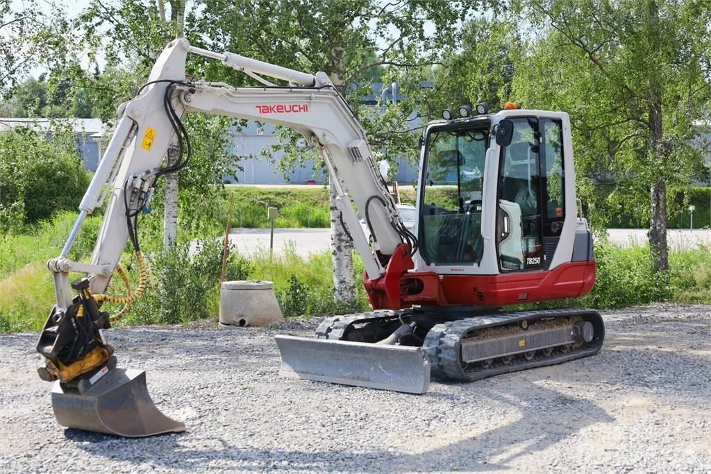 Takeuchi TB250 소형 굴삭기 7톤 미만