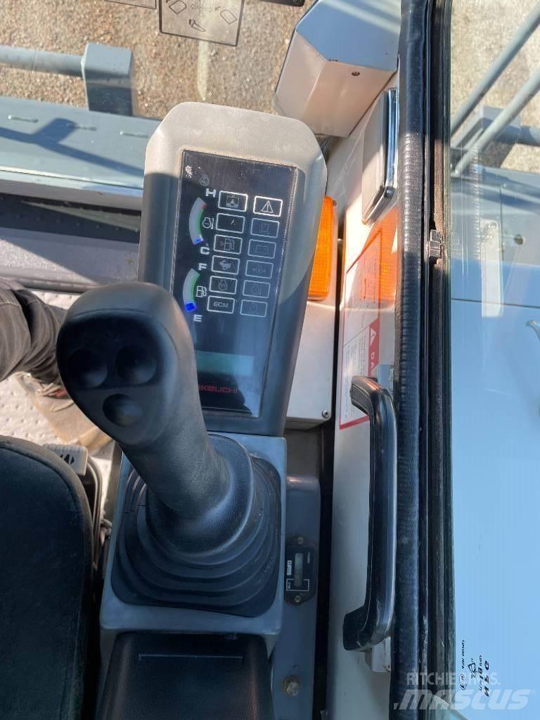 Takeuchi TCR50  궤도식 덤프