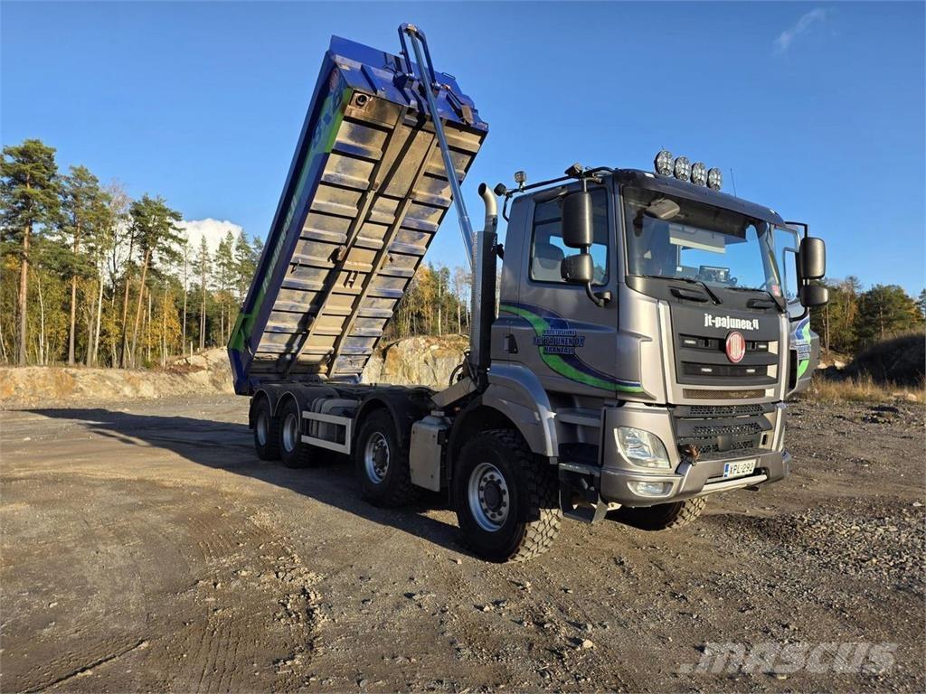 Tatra Phoenix 트랙터