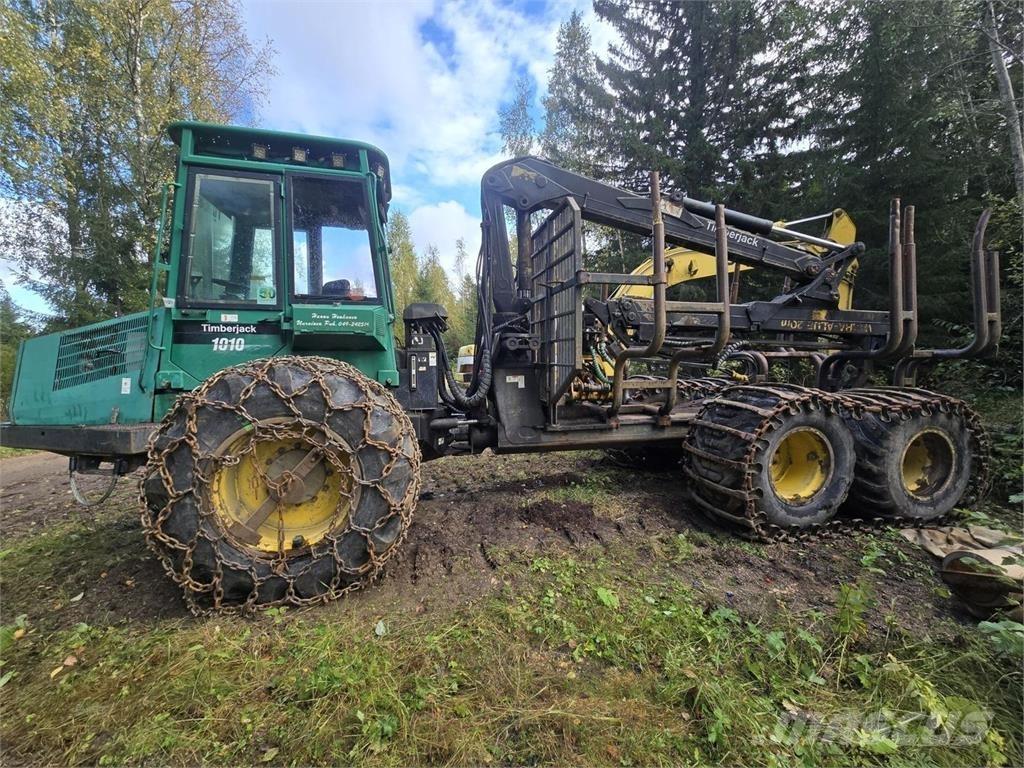 Timberjack 1010 원목 포워더