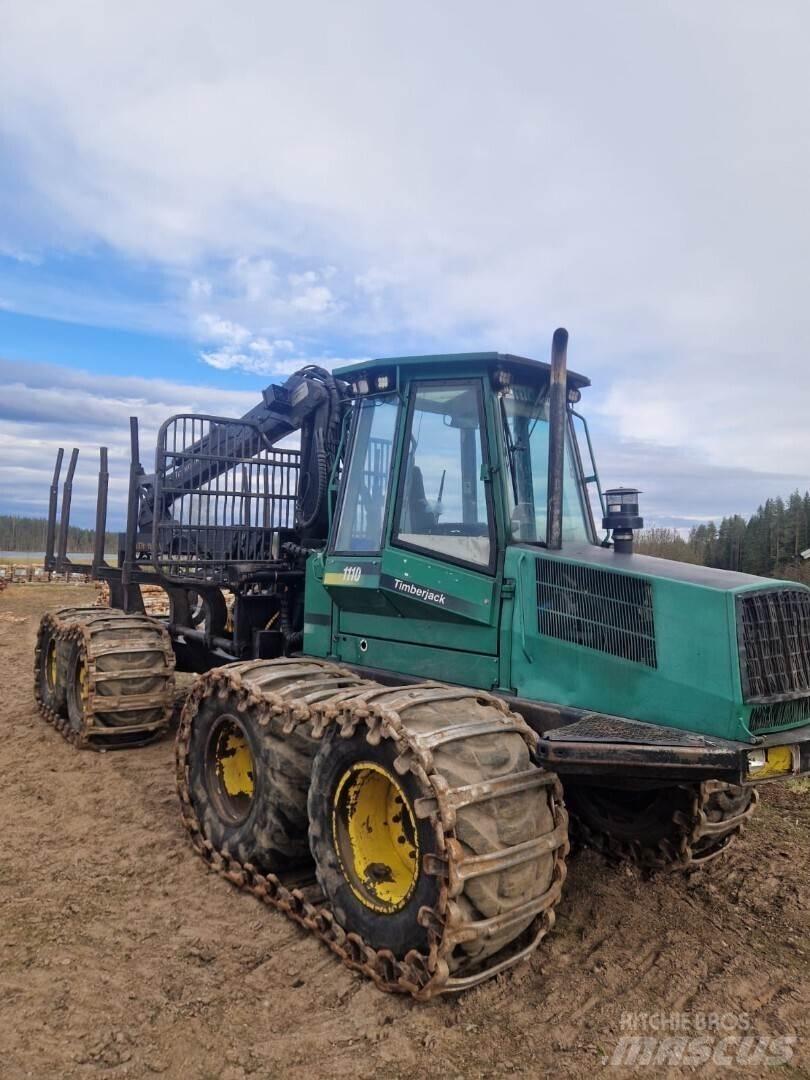 Timberjack 1110 원목 포워더
