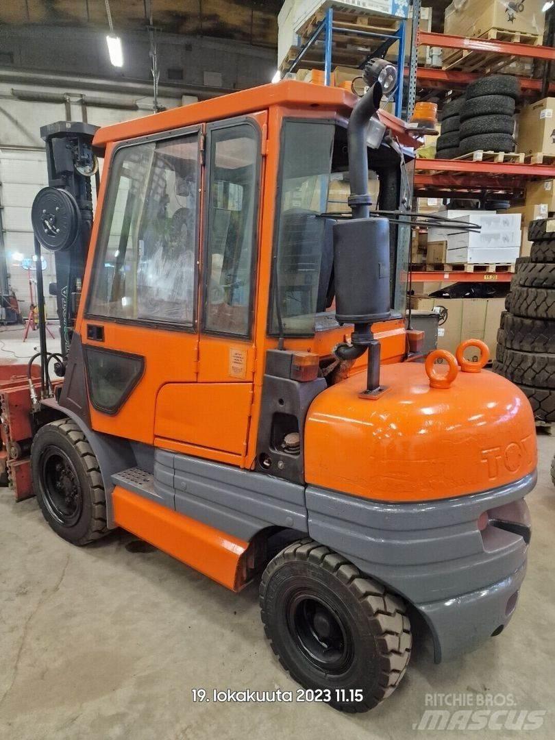 Toyota 02-6FDF30 디젤 지게차